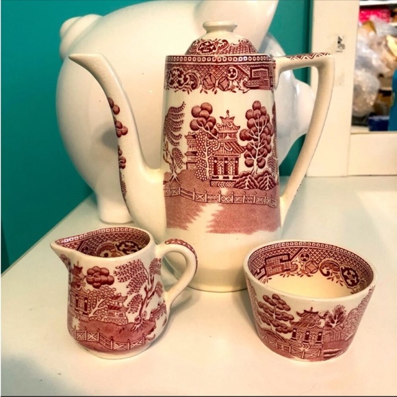 Swinnertons old willow RED tea set - Picture 1 of 7